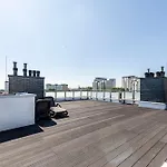 Lion Apartments - Rooftop Apartment With Terrace